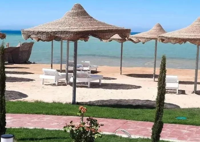 Casablanca Family Apartmanhotel Gurdaka