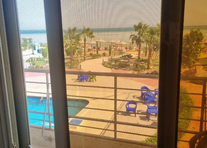 Casablanca Family Apartmanhotel Gurdaka